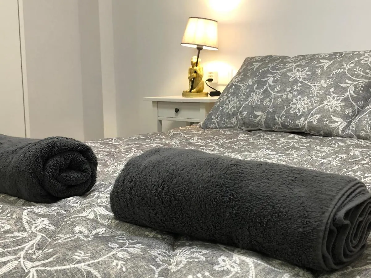 Loben House Apartment Cadiz 0*,  Spain